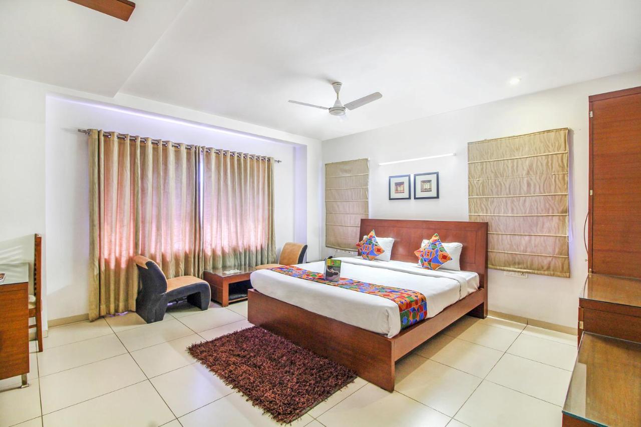 Fabhotel Hill View II Hitech City Haiderabad Buitenkant foto