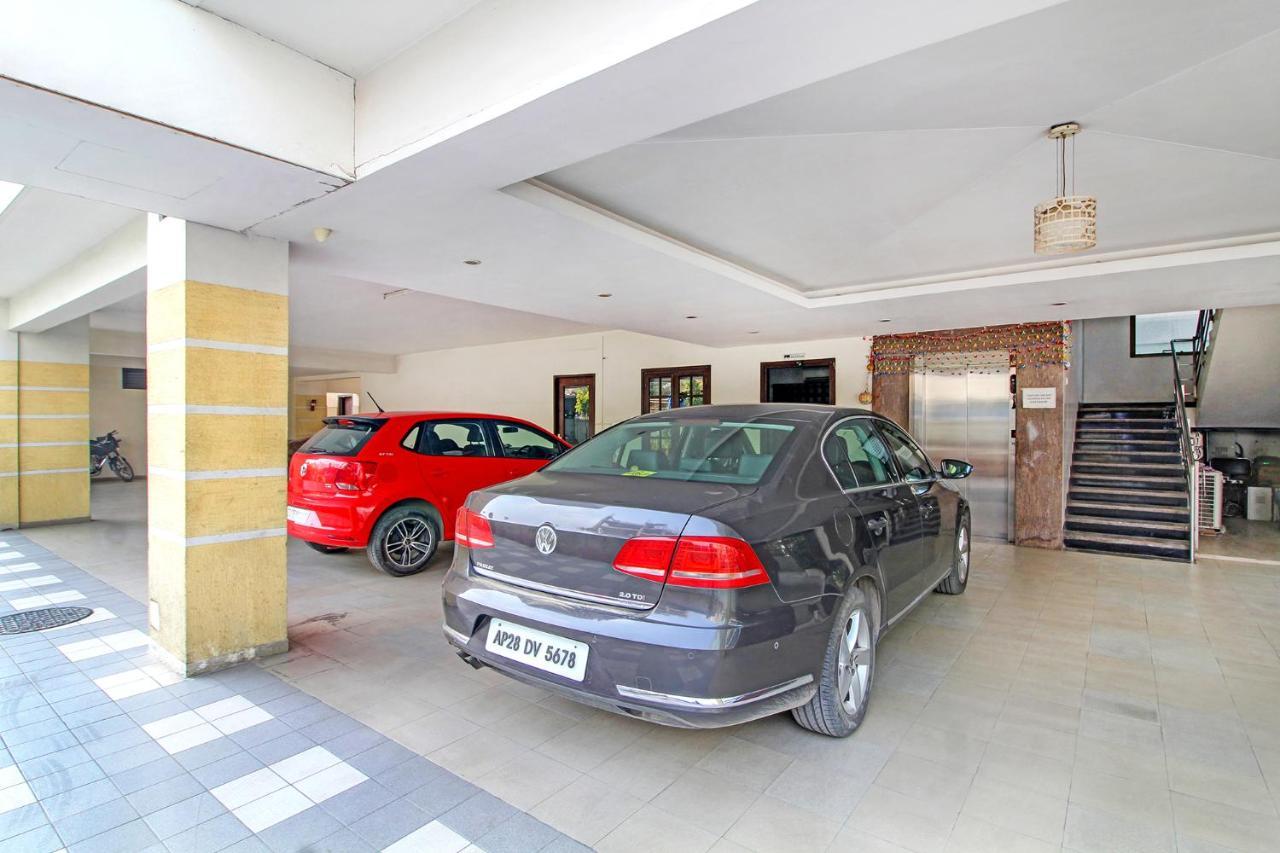 Fabhotel Hill View II Hitech City Haiderabad Buitenkant foto